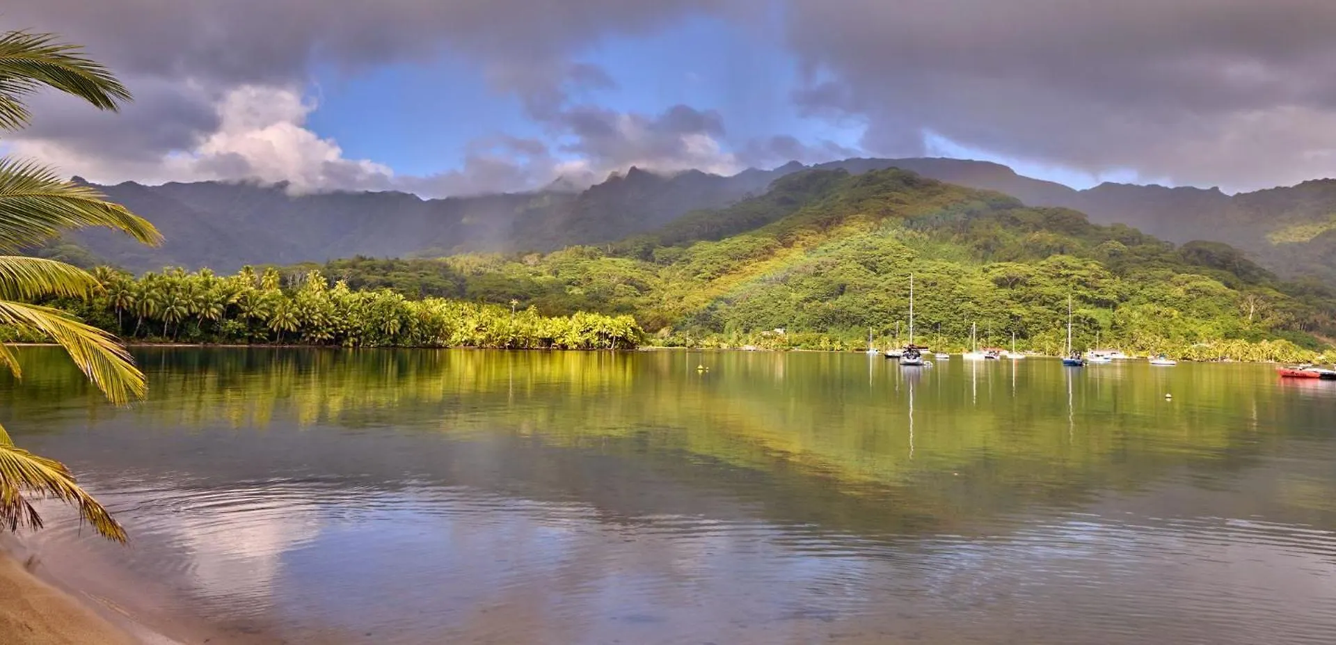 Marina Village Raiatea Taputapuapea 0*,
